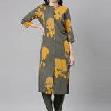 Neerus Green Casual Floral Straight Kurta and Trousers