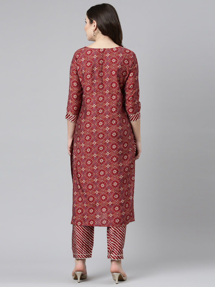 Neerus Maroon Regular Straight Printed Kurta And Trousers