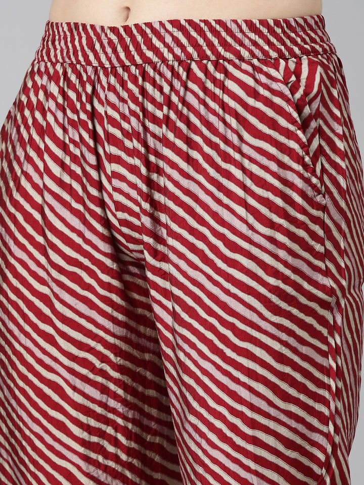 Neerus Maroon Regular Straight Printed Kurta And Trousers