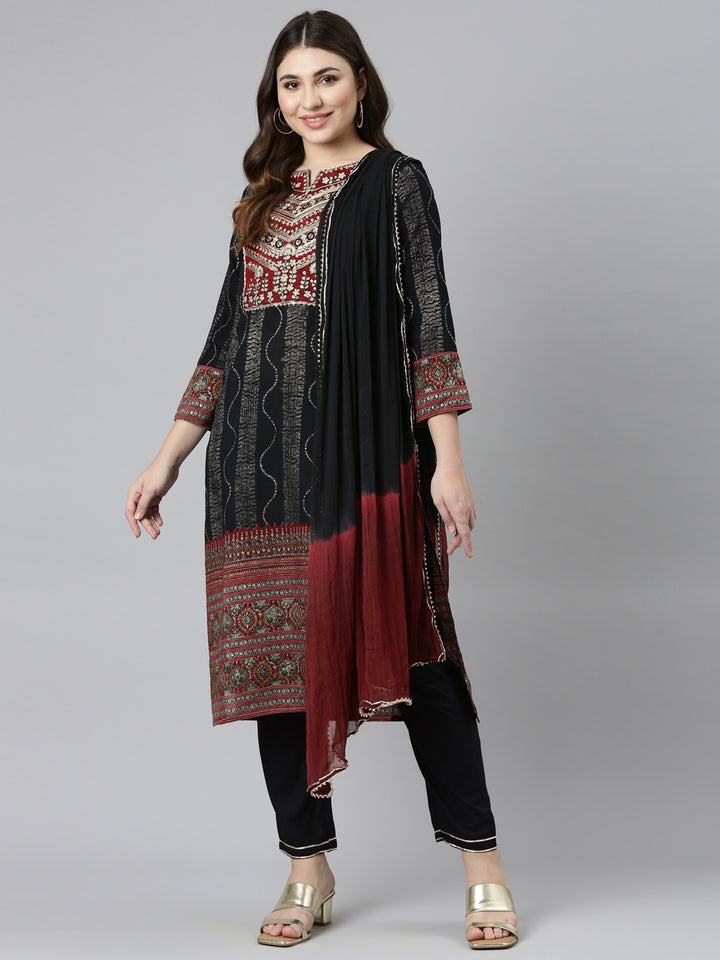 Neerus Black printed straight kurta set with trouser and dupatta - detail view 2