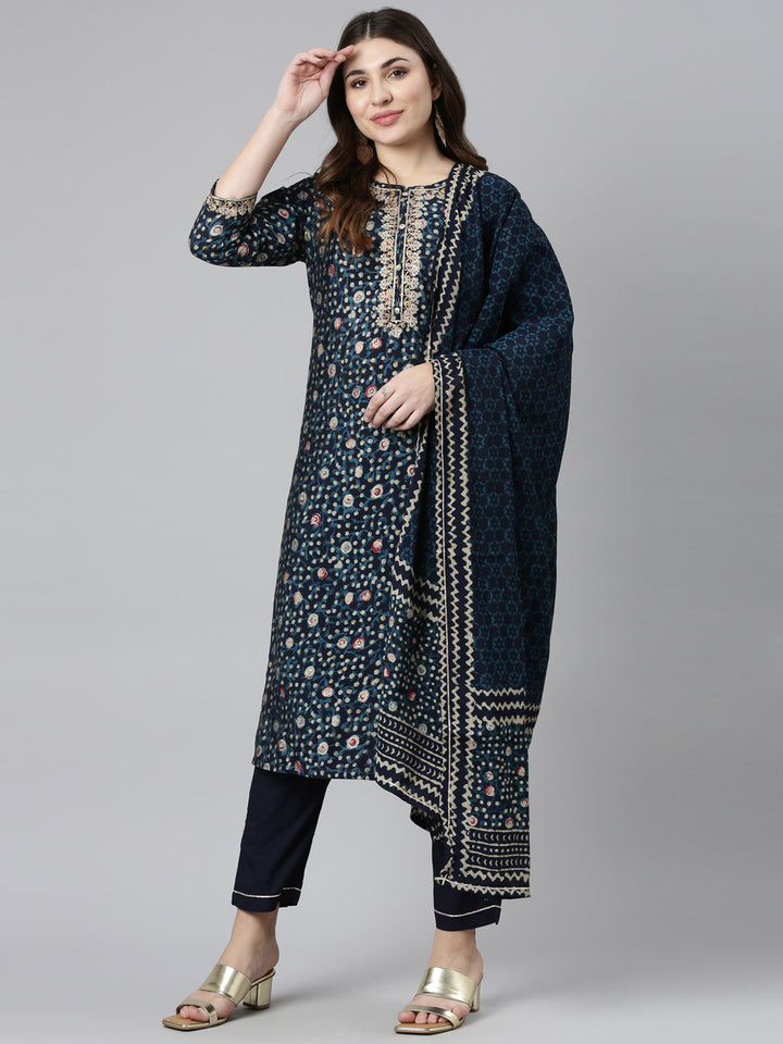 Neerus Blue printed straight kurta set with dupatta - detail view 2