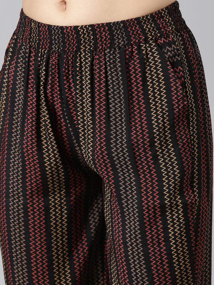 Neerus Black printed straight suit set - detail view 3