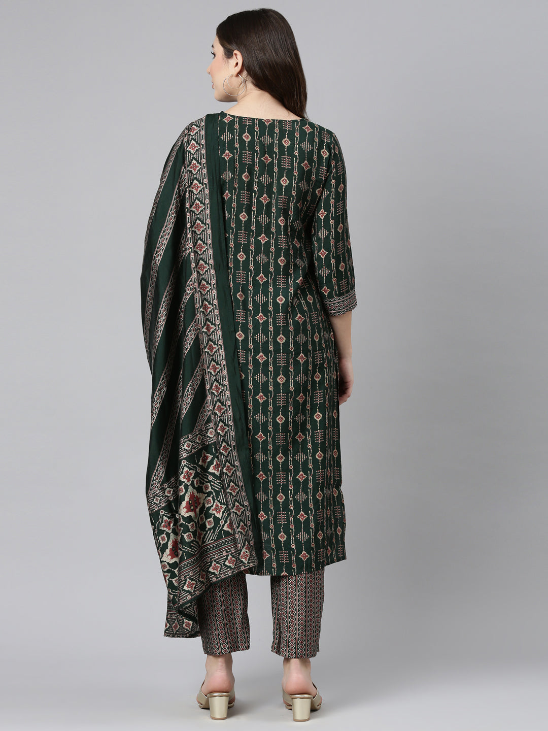 Neerus Green printed straight kurta set with dupatta - side view