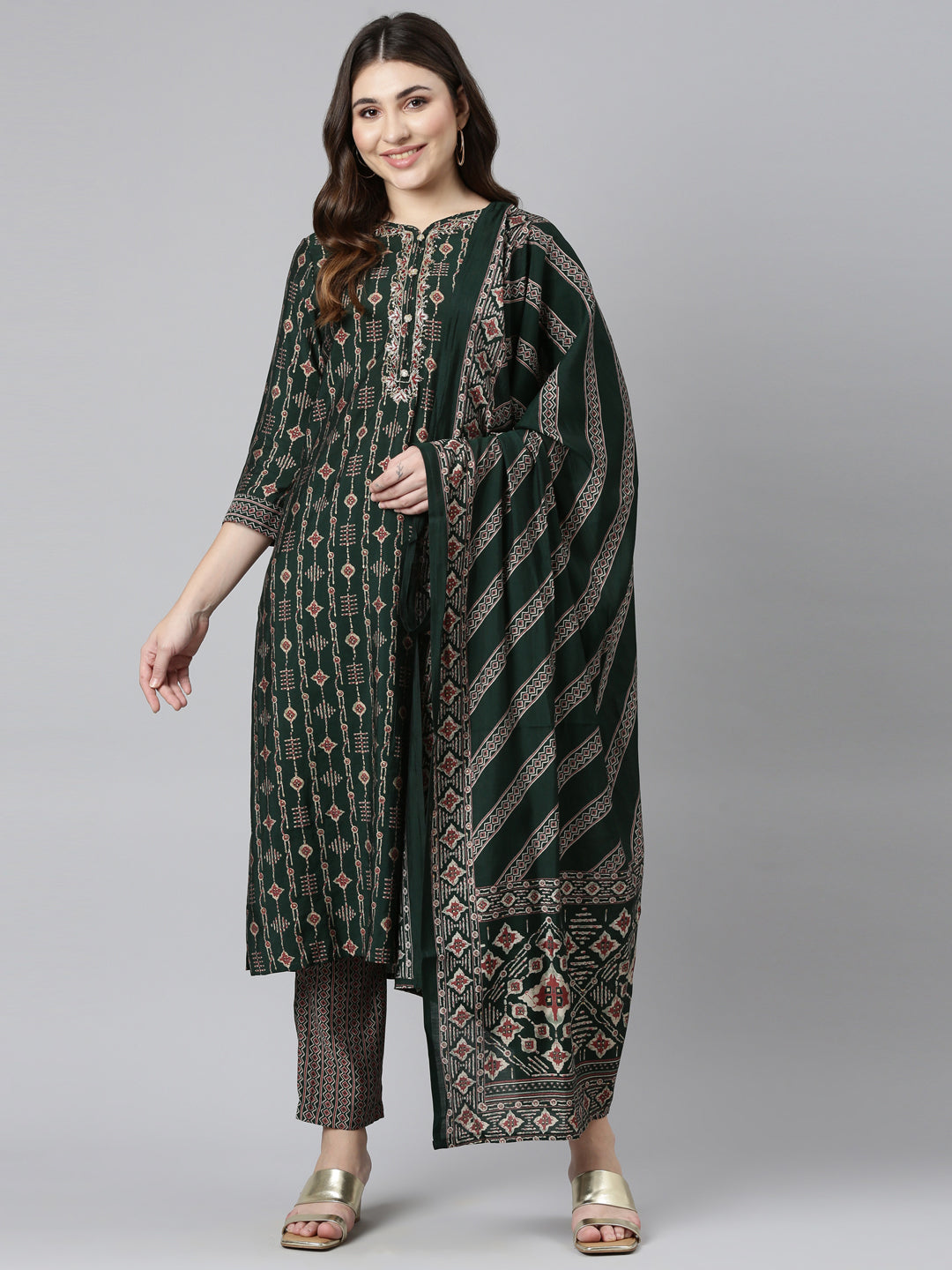 Neerus Green printed straight kurta set with dupatta - detail view 1