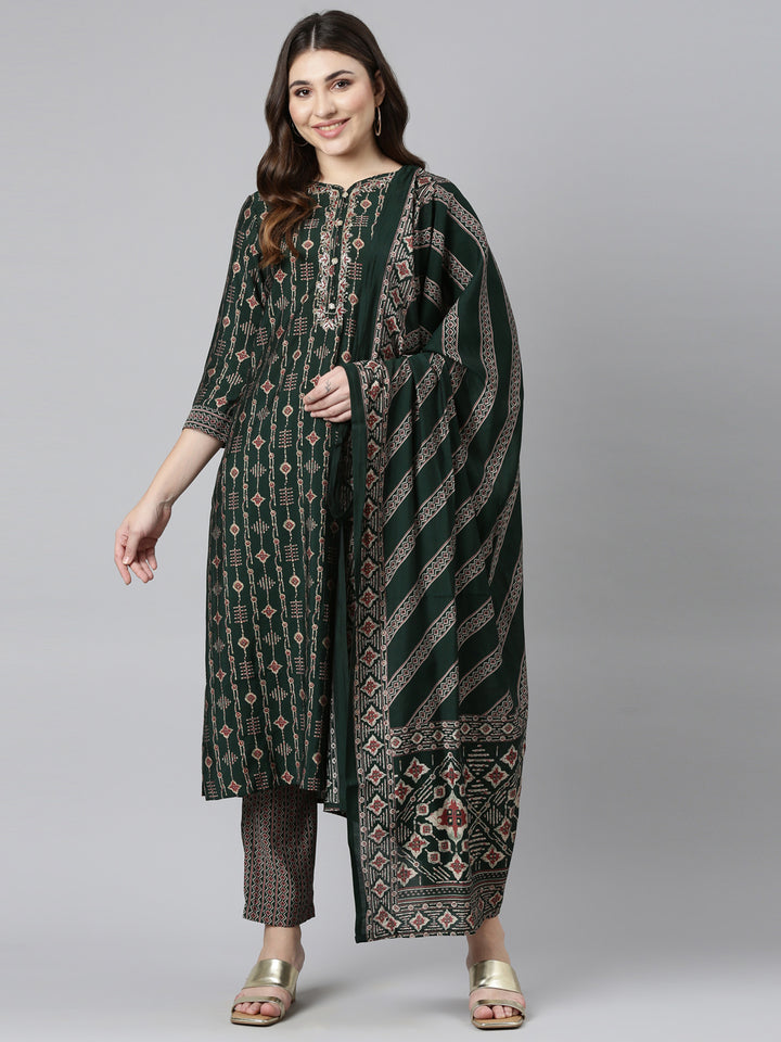 Neerus Green printed straight kurta set with dupatta - detail view 1