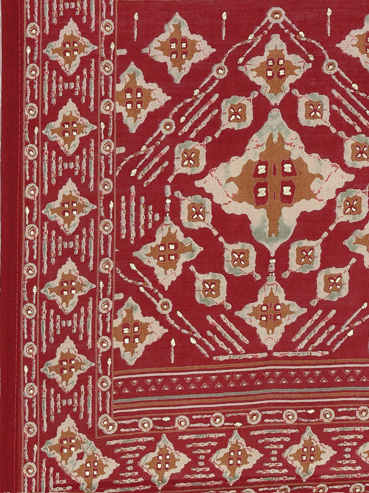 Neerus Maroon printed straight kurta set - detail view 4