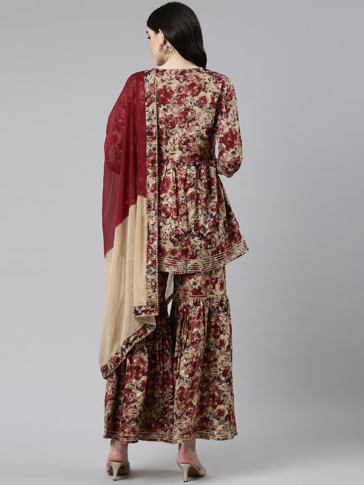 Neerus Maroon cotton printed anarkali kurta set - side view