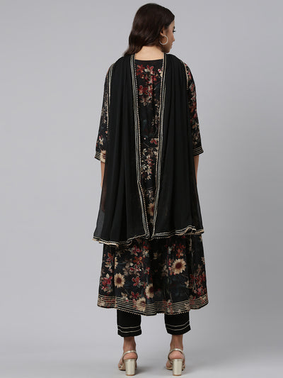 Neeru's Black Regular Straight Printed Readymade Suits