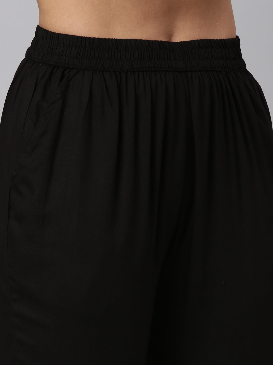 Neeru's Black Regular Straight Printed Readymade Suits