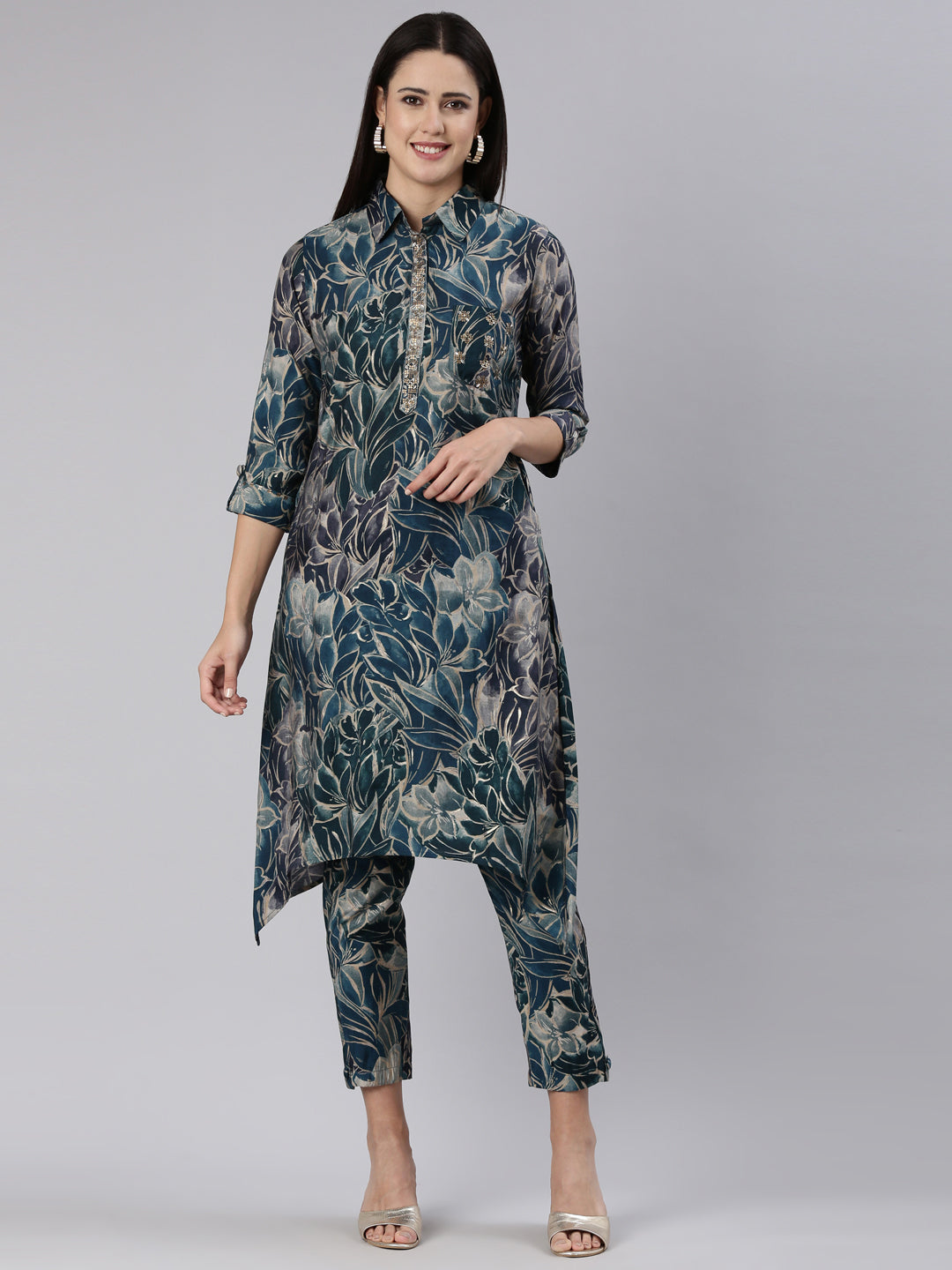Neerus Green printed straight kurta set - front view