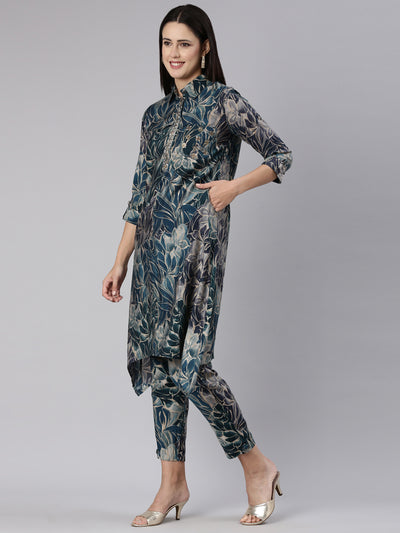 Neerus Green Regular Straight Printed Kurta And Trousers