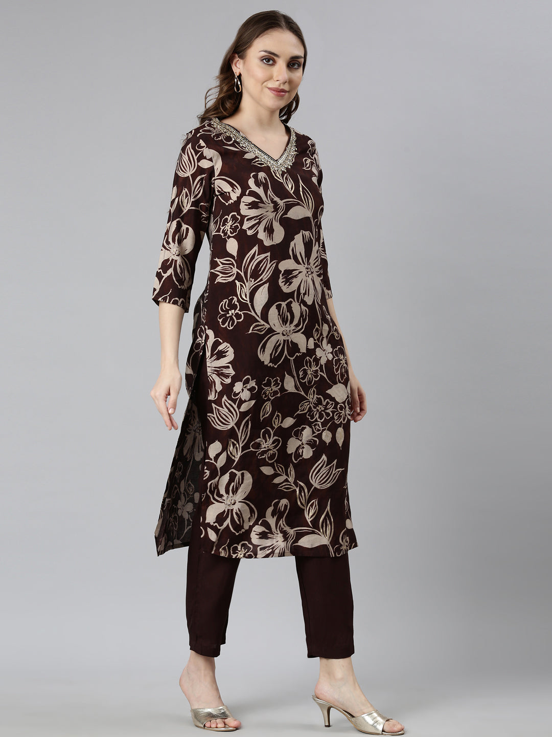 Neerus Brown floral printed straight suit set - back view