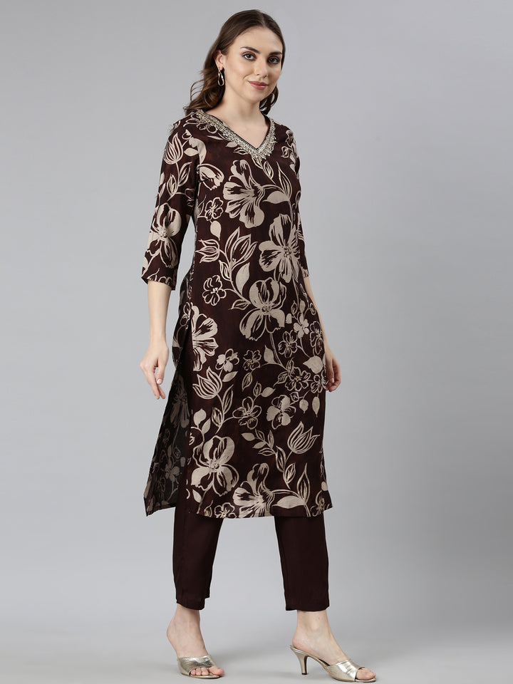 Neerus Brown floral printed straight suit set - back view
