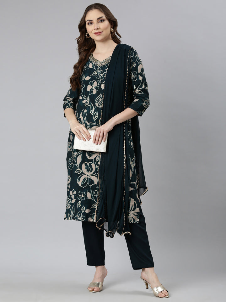 Neerus Green printed floral suit set - detail view 2