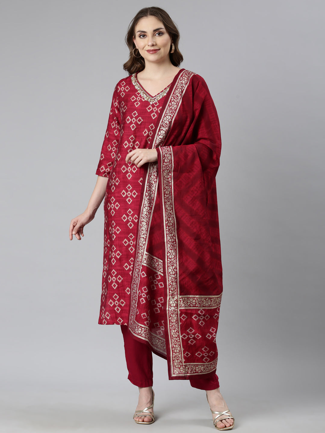 Neerus Pink printed chevron suit set - front view
