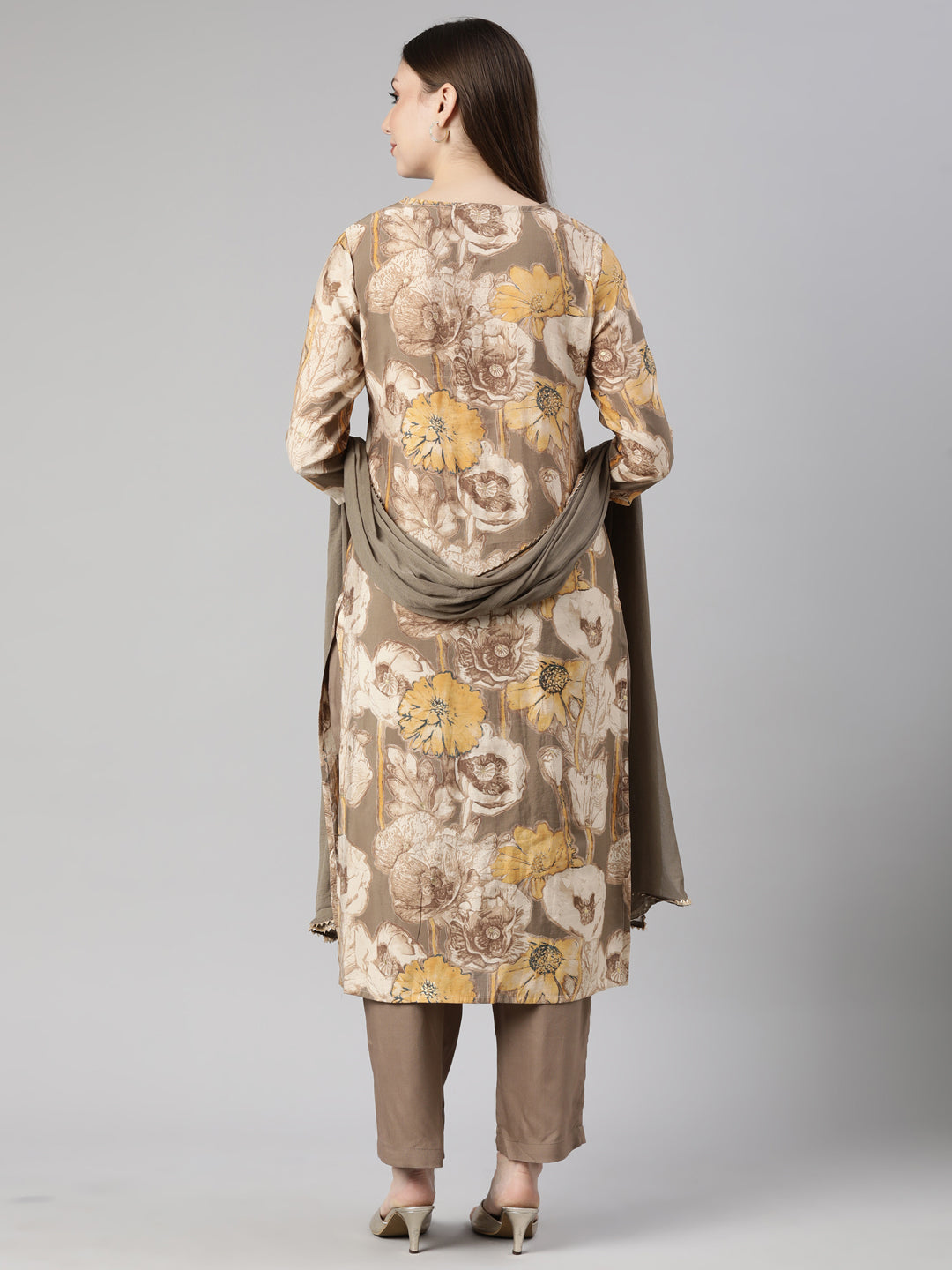 Neerus Brown printed floral suit set - side view