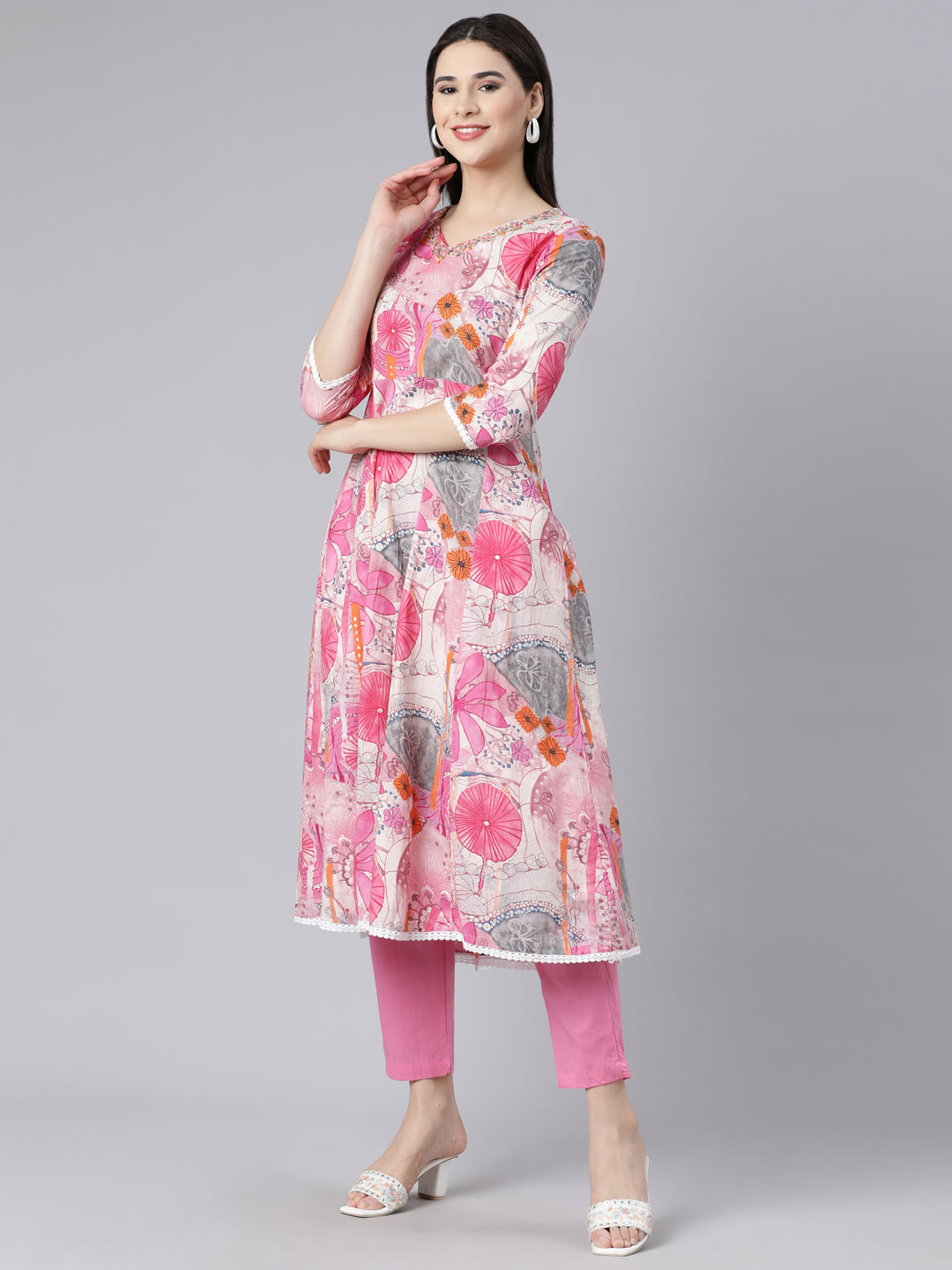 Neerus Pink cotton printed panelled suit set - back view