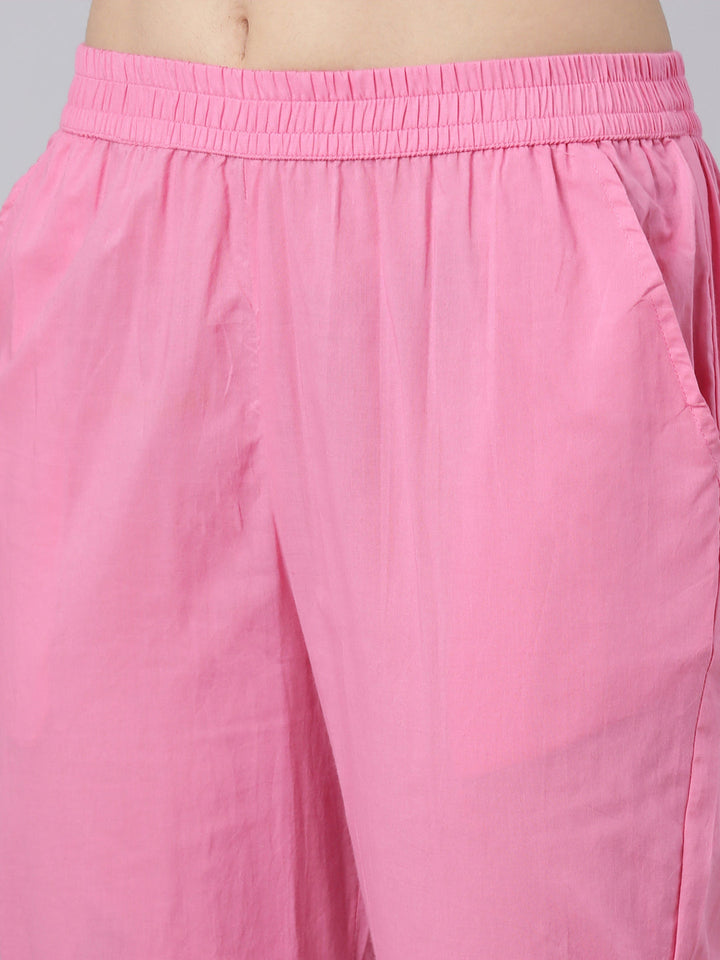 Neerus Pink cotton printed panelled suit set - detail view 4