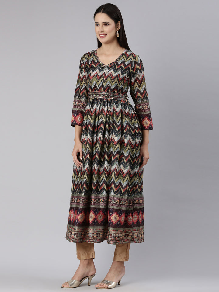 Neerus Multi Straight Casual Chevron Dress
