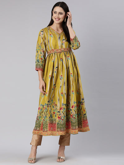 Neerus Green Straight Casual Floral Dress