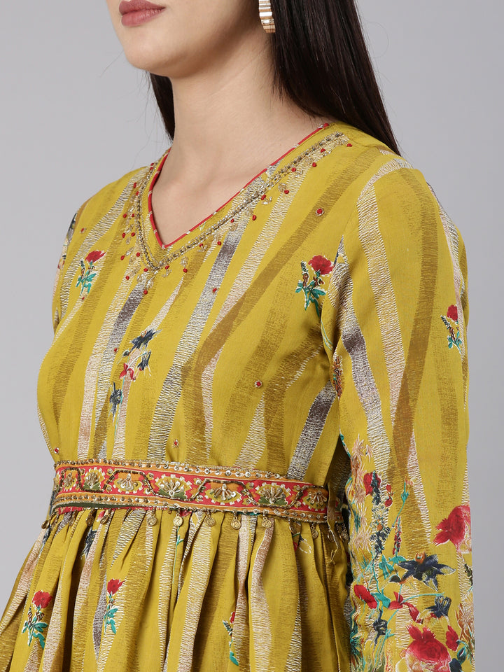 Neerus Green Straight Casual Floral Dress