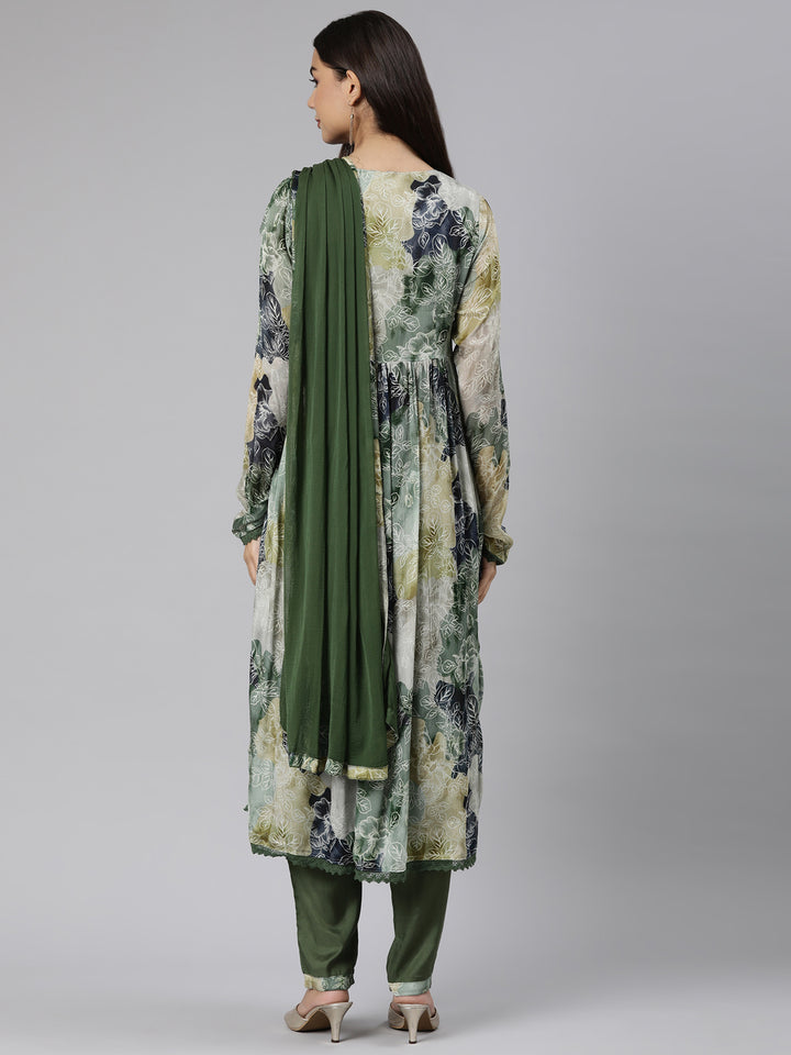 Neerus Green printed floral straight suit set - side view