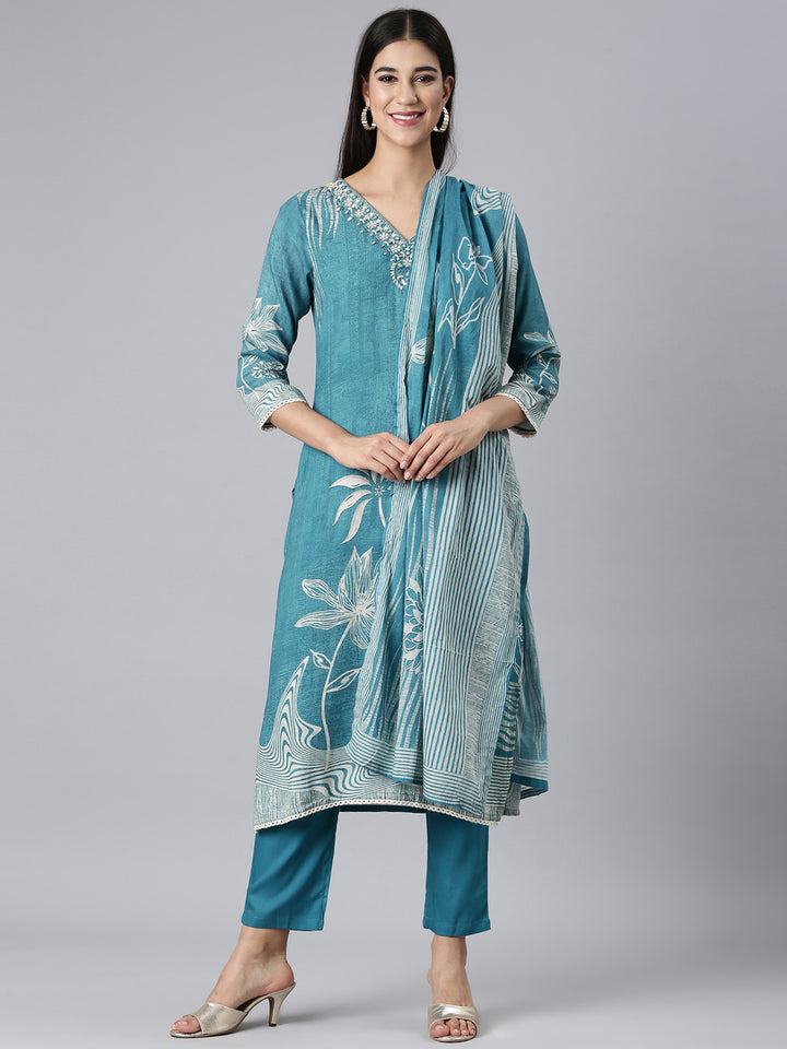 Neerus Green Viscose Rayon Printed Suit Set - front view