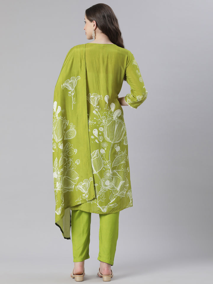 Neerus Green Printed Straight Kurta and Trousers With Dupatta