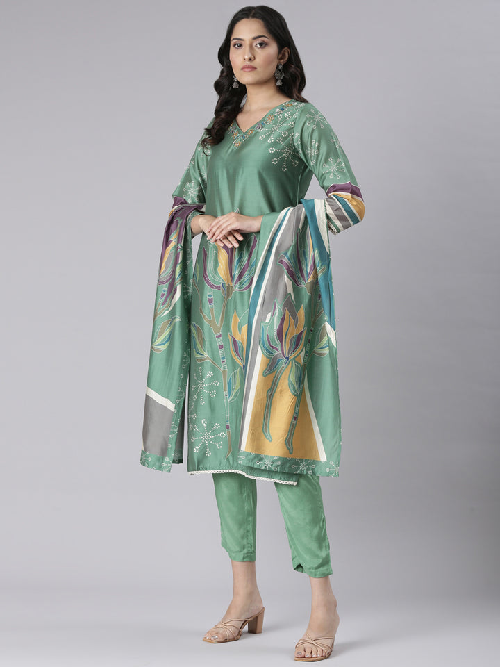 Neerus Green Printed Straight Kurta and Trousers With Dupatta