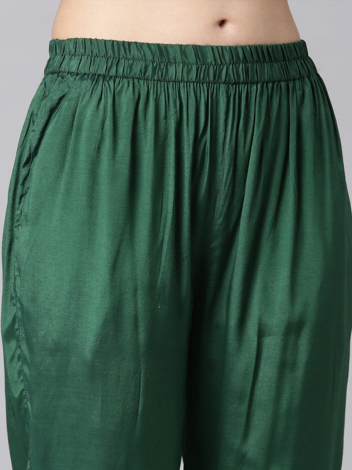 Neerus Green Printed Straight Kurta and Trousers With Dupatta