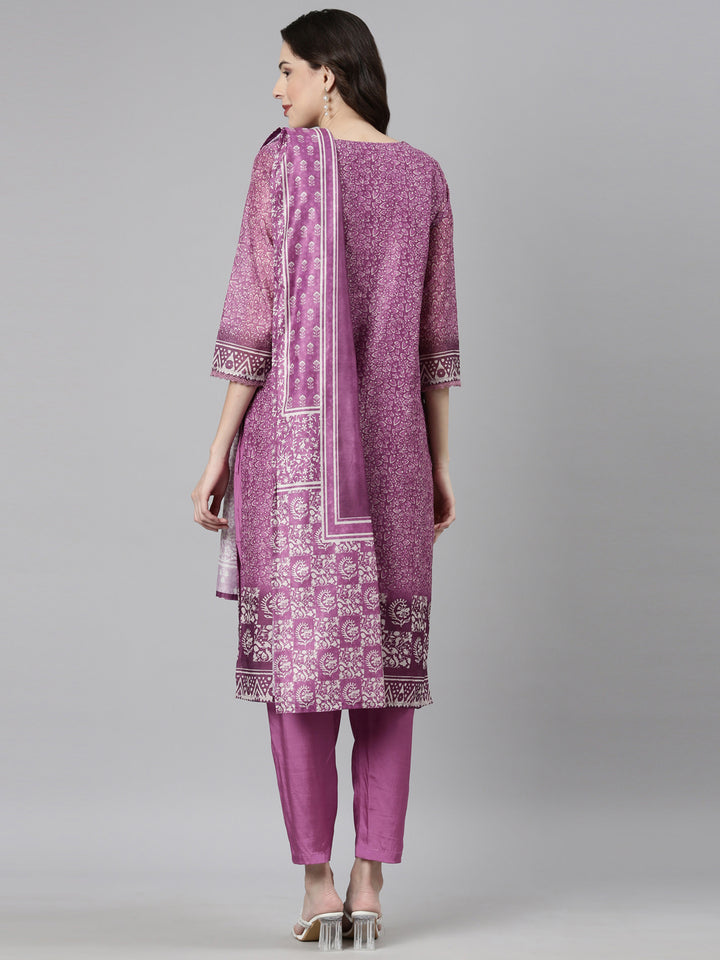 Neerus Magenta Casual Floral Straight Kurta and Trousers With Dupatta