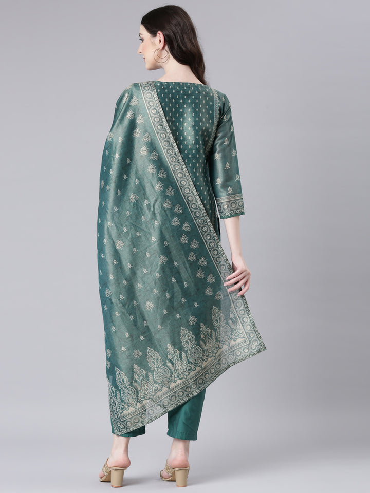Neerus Green Printed Straight Kurta and Trousers With Dupatta