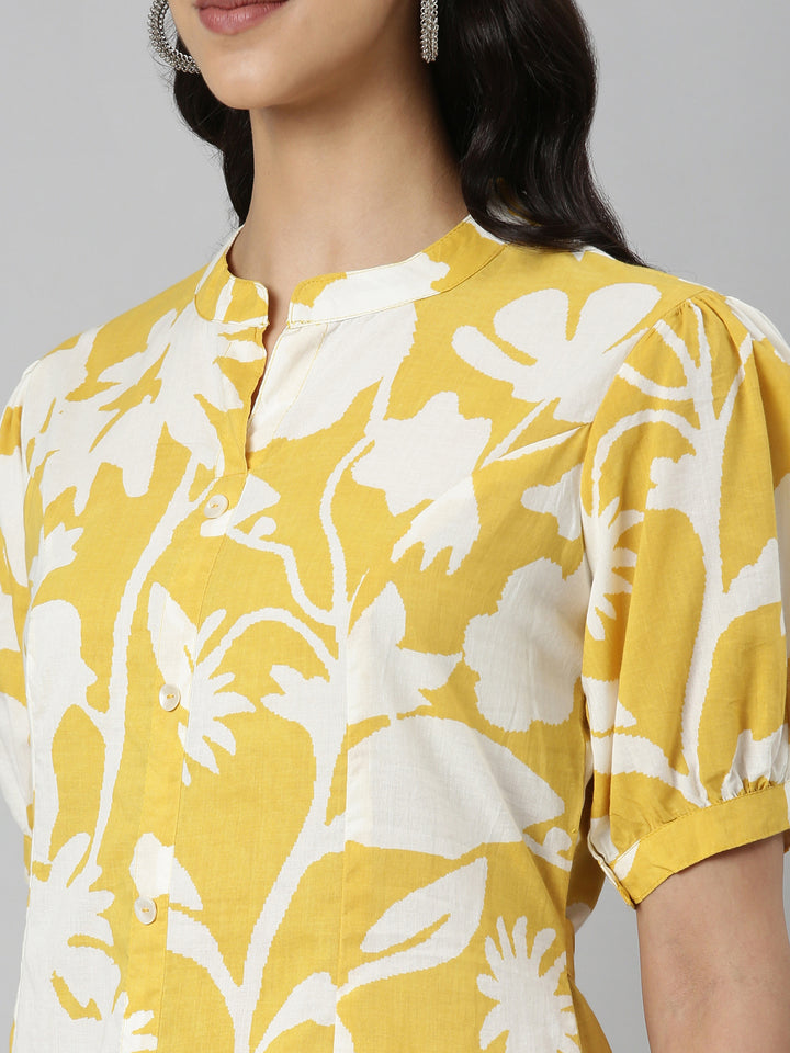 Neerus Mustard Casual Floral Straight Kurtas