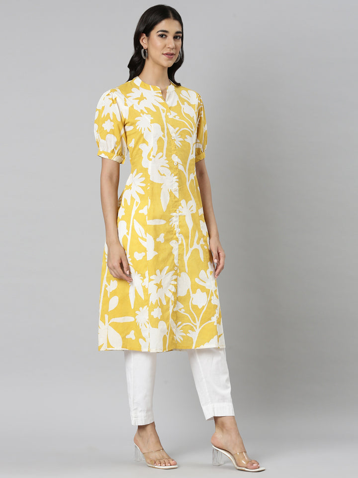 Neerus Mustard Casual Floral Straight Kurtas