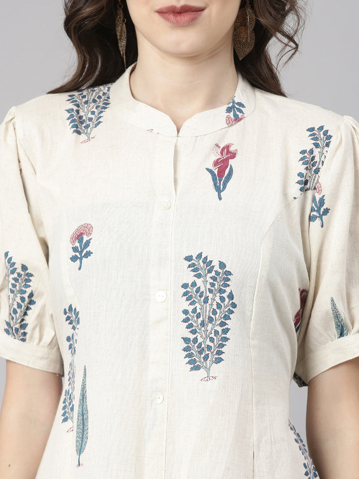 Neerus Off White Casual Floral Straight Kurtas