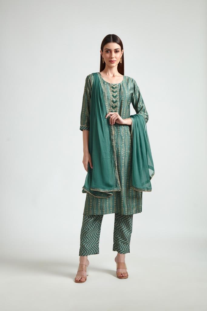 Neerus Women Green Printed Kurta with Trousers With Dupatta