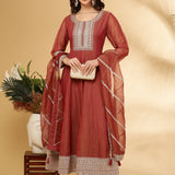 Gajari Tissue Three Piece Set