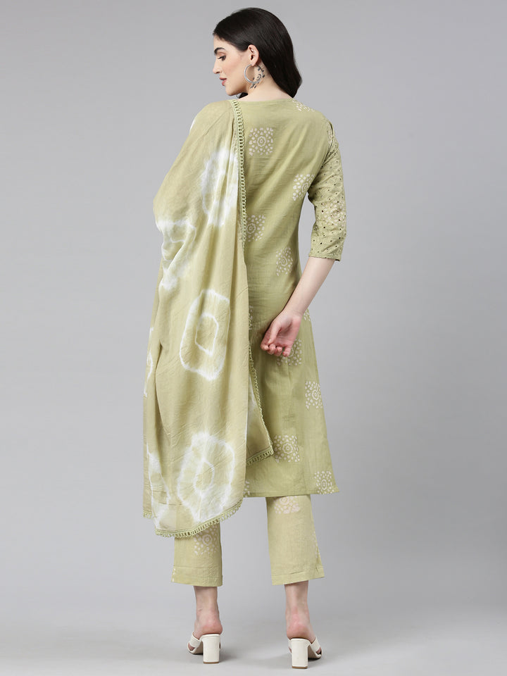 Neerus Green Regular Straight Embroidered Kurta And Trousers With Dupatta