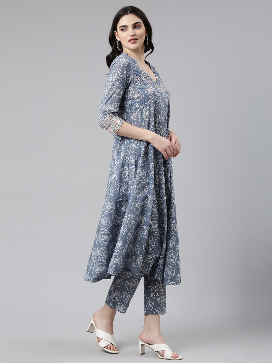Neerus Grey rayon printed anarkali kurta set - back view