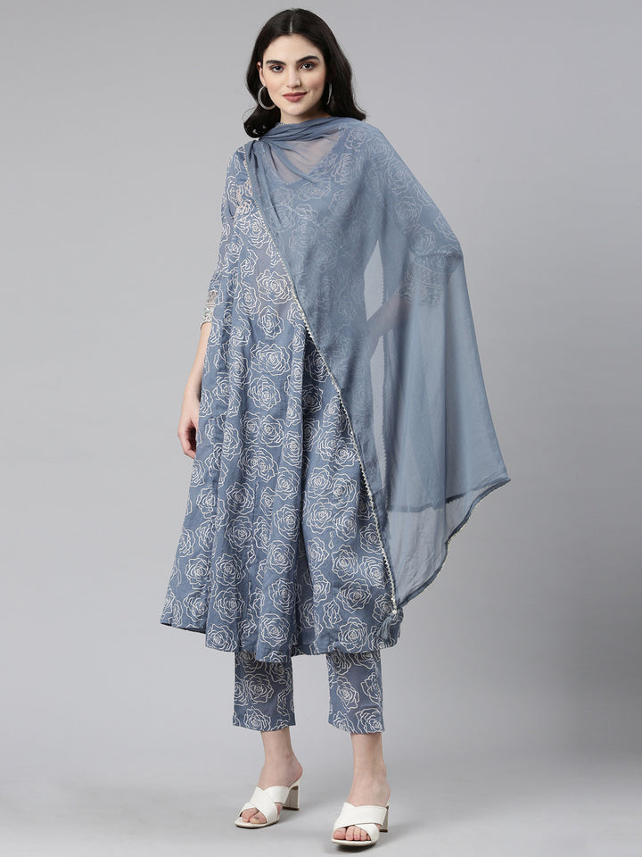 Neerus Grey rayon printed anarkali kurta set - detail view 2