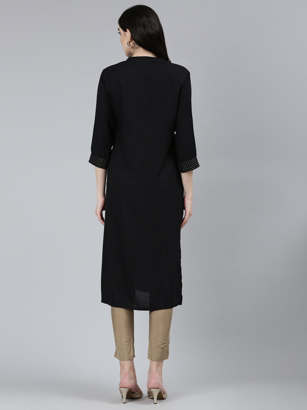 Neeru's Black Regular Straight Solid Kurtas