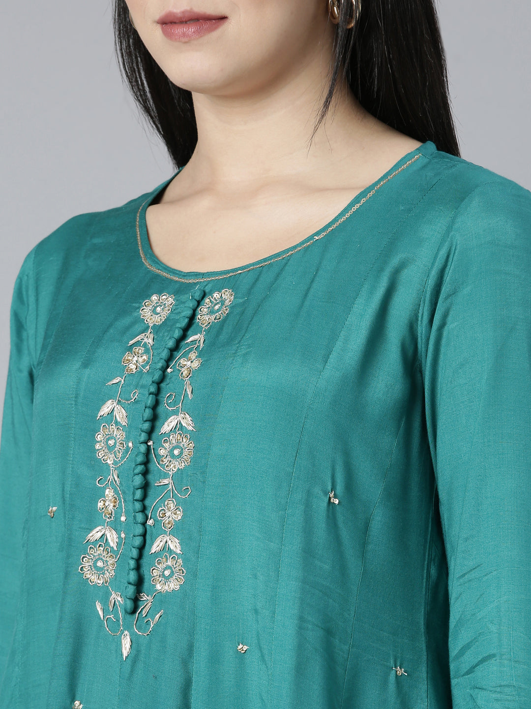 Neerus Green Shantoon solid straight kurta set - detail view 1