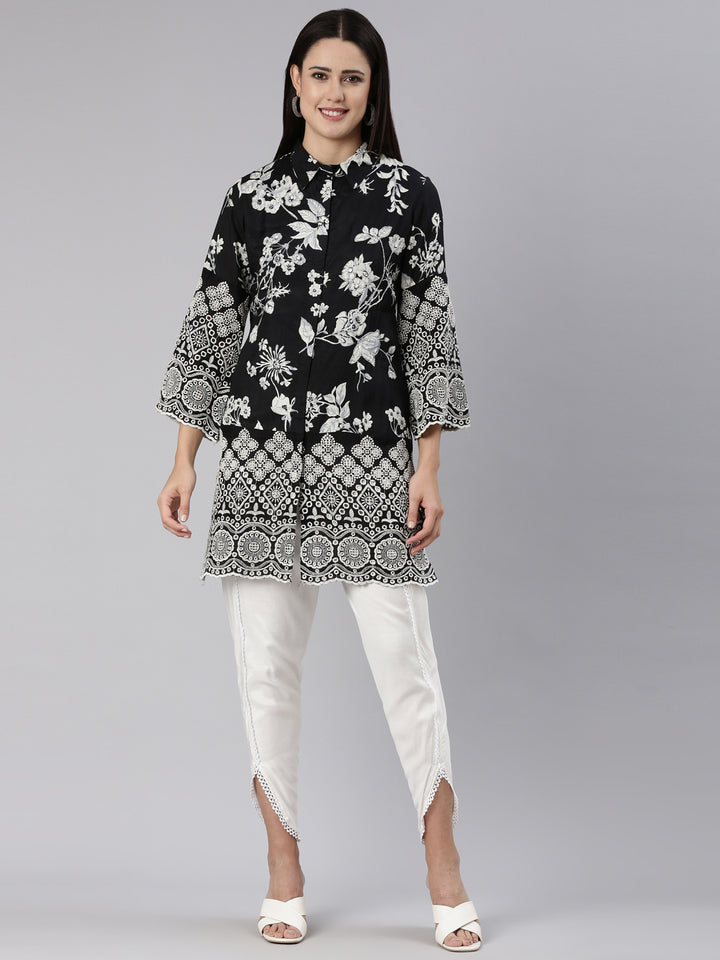 Neerus Black Regular Straight Printed Kurta And Trousers