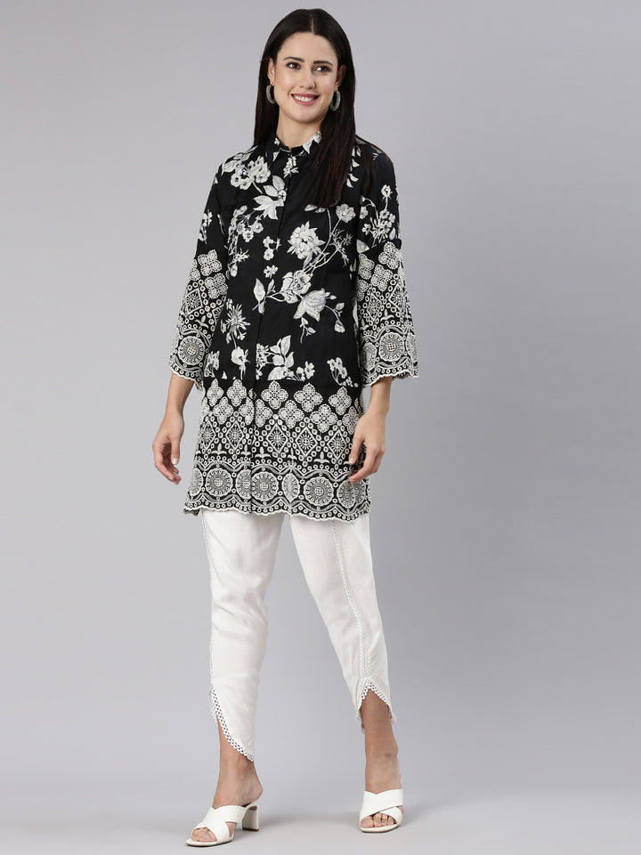Neerus Black Regular Straight Printed Kurta And Trousers