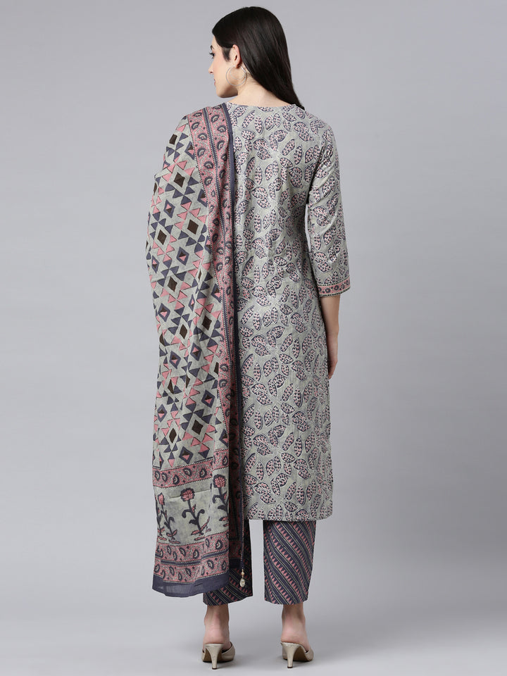 Neerus Grey cotton printed suit set - side view