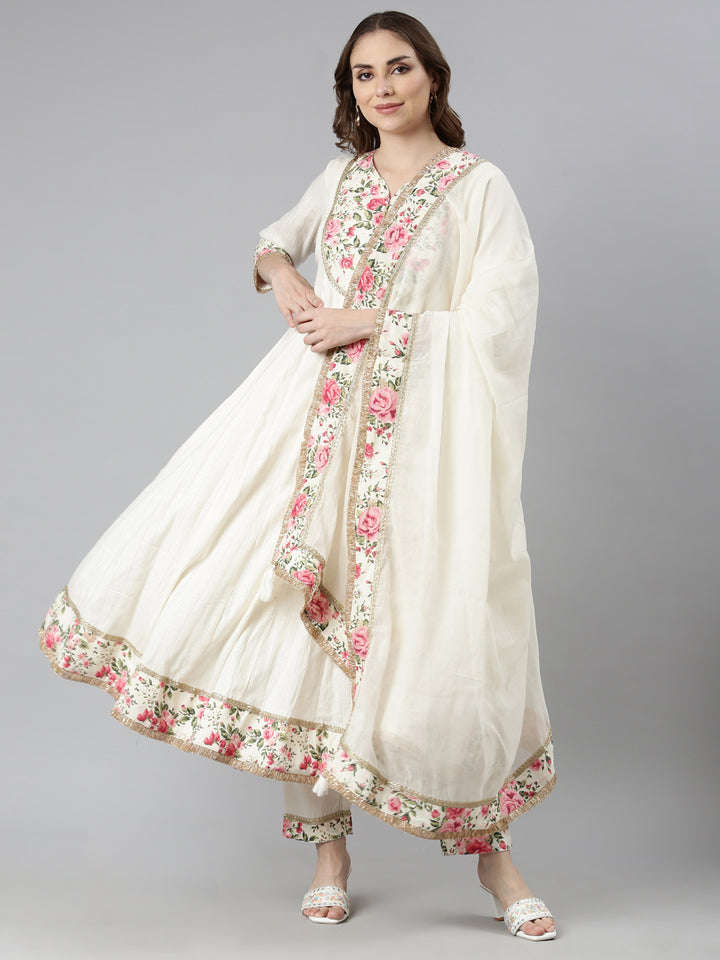 Neerus Beige flared solid suit set - front view