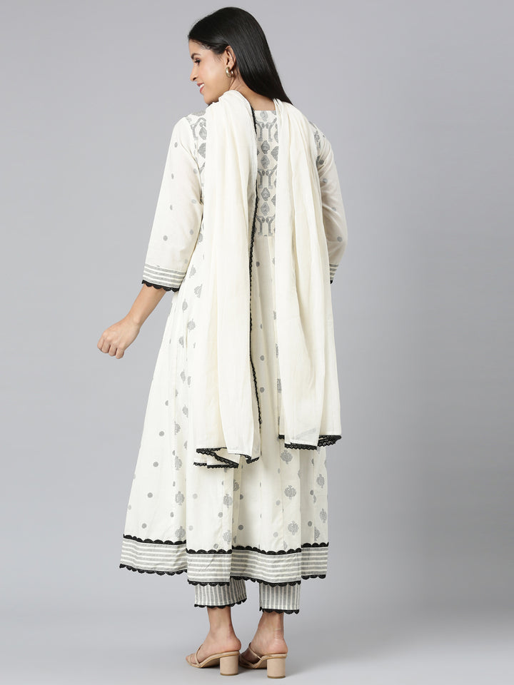 Neerus Cream Regular Straight Printed Kurta and Trousers With Dupatta