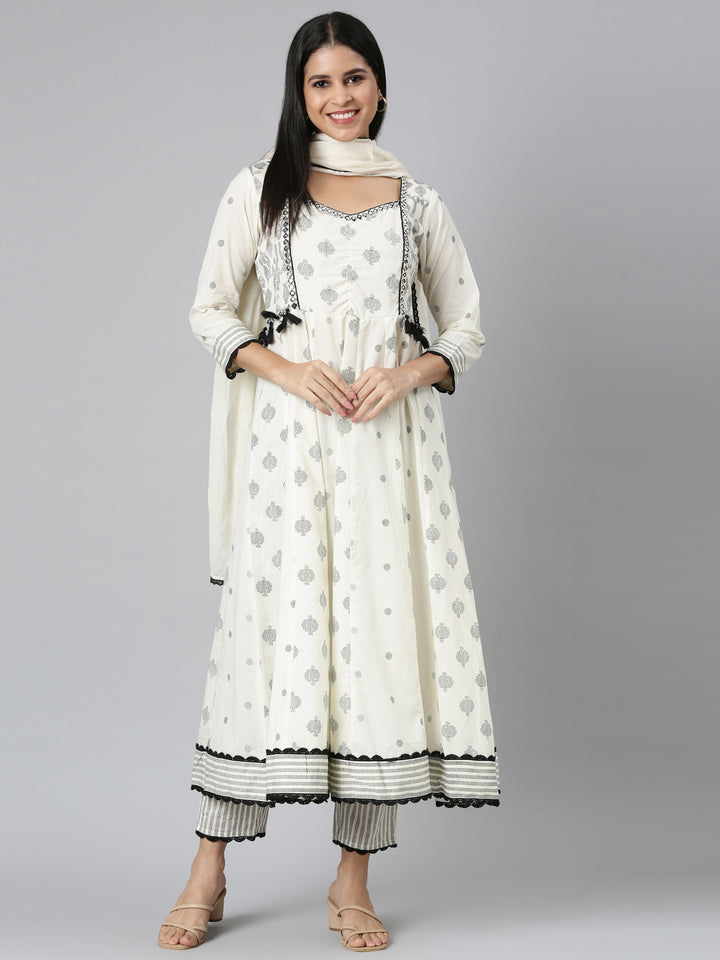 Neerus Cream Regular Straight Printed Kurta and Trousers With Dupatta