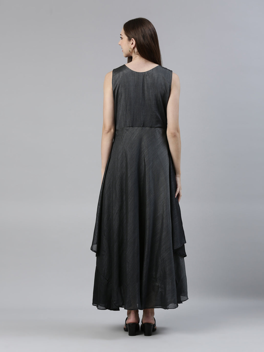 Neerus Thread Work Sleeveless Panelled A-Line Crepe Kurta