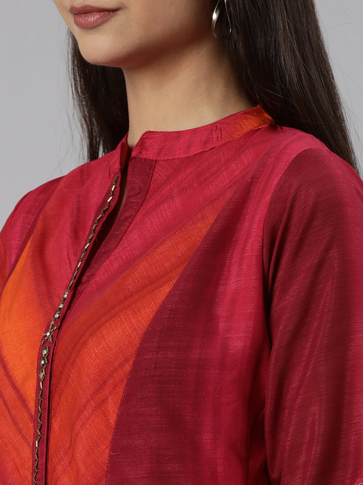 Neerus Pink rayon printed straight dress - detail view 1